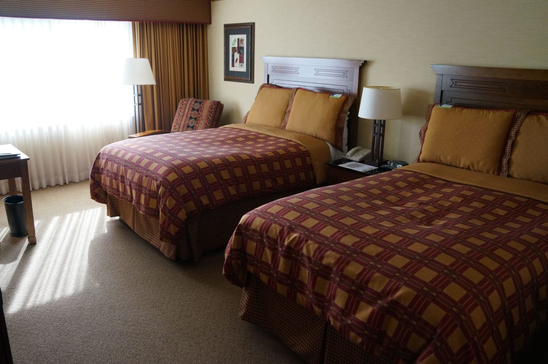 BEST WESTERN Hotel Royal Oak Hotel Tenaya Lodge at Yosemite