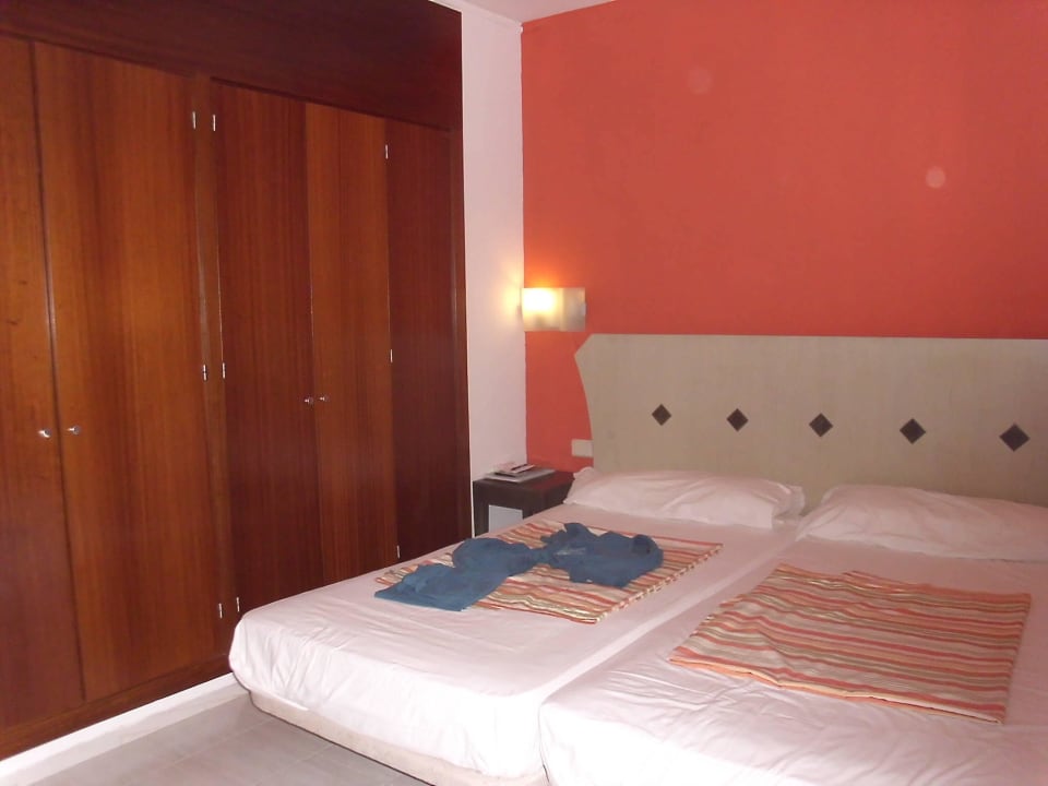 Schlafzimmer SBH Hotel Taro Beach