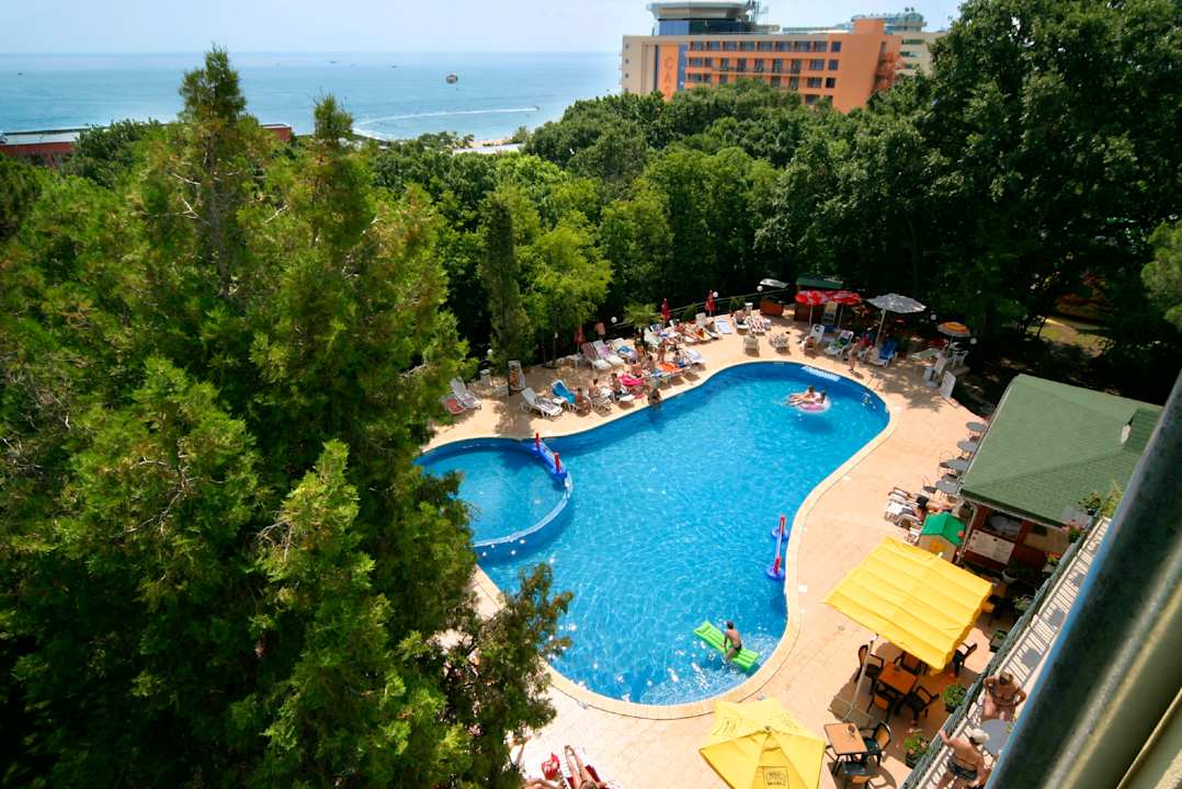 Pool Tintyava Park Hotel
