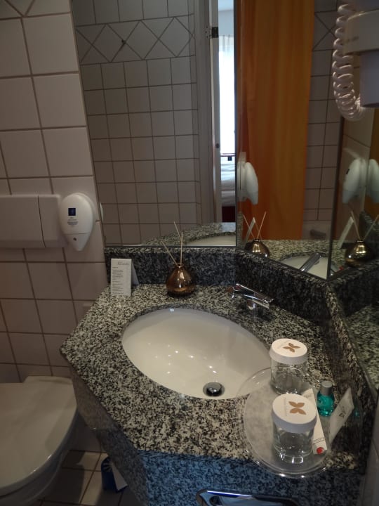 Bad Good Morning + Leipzig