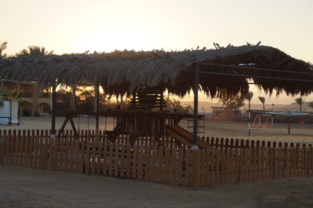 Überdachter Spielplatz Jaz Solaya