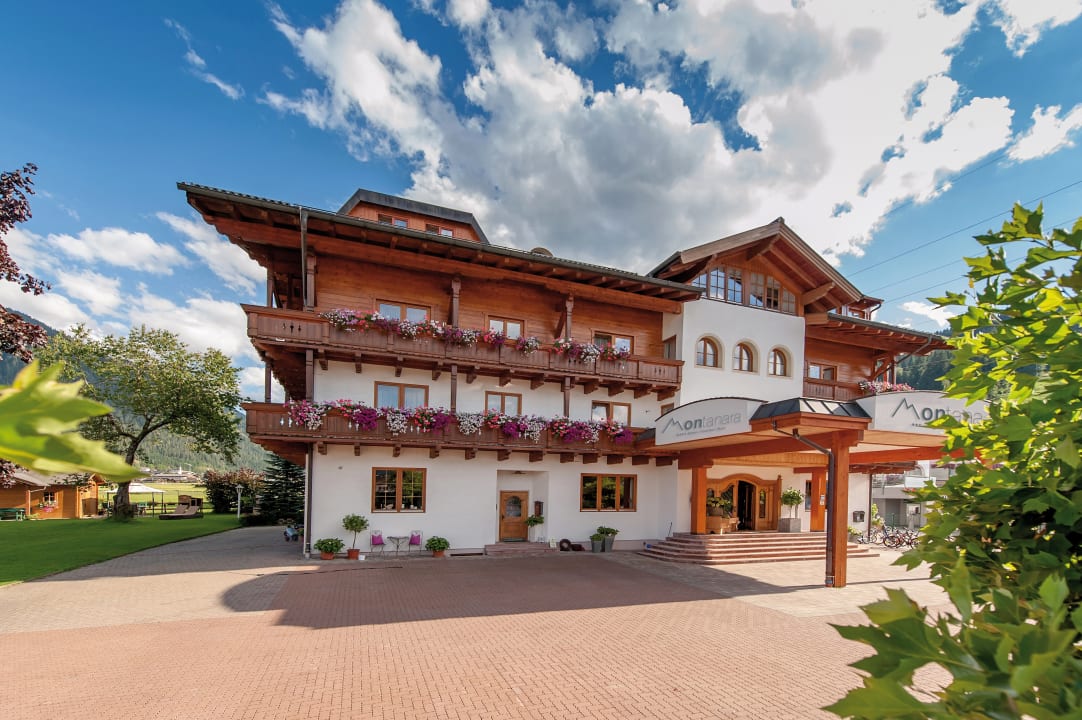 Außenansicht Alpines Gourmet Hotel Montanara