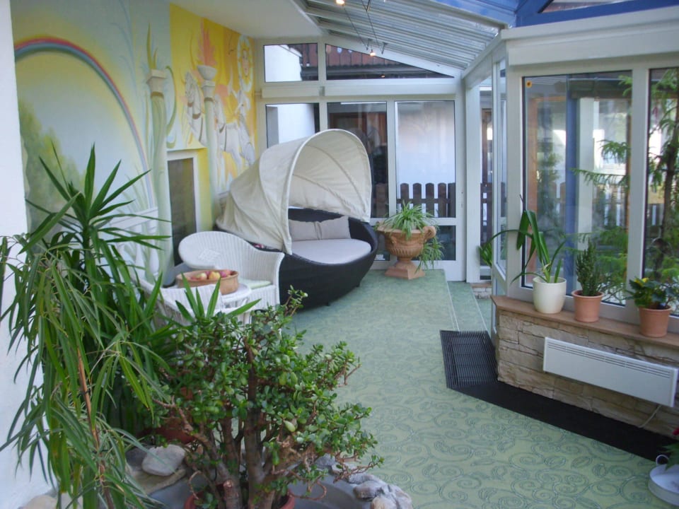 Der Durchgang zum Wellnesshaus Familienhotel Hinteregger