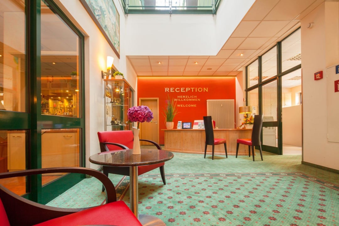 Rezeption Suite Hotel Leipzig