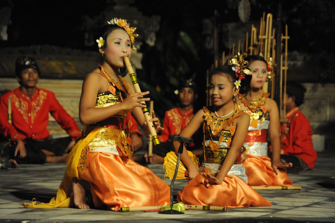 Abendvorstellung Hotel Matahari Beach Resort & Spa