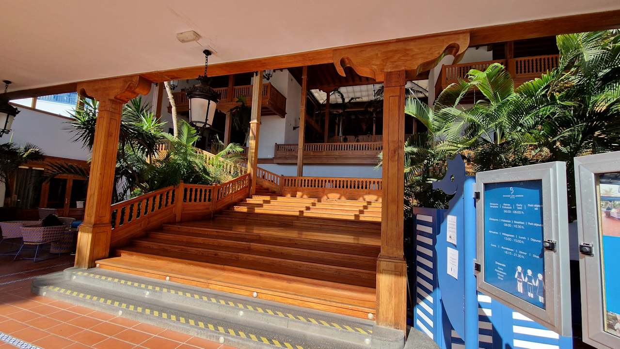 Lobby Seaside Hotel Los Jameos