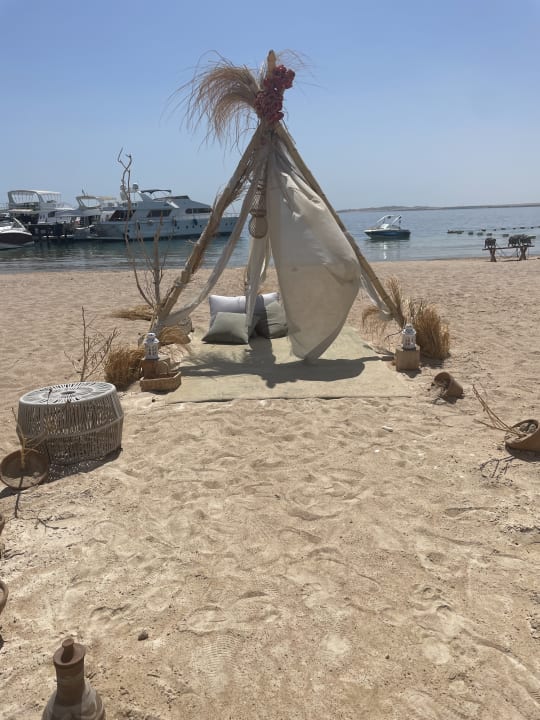 Strand Rixos Premium Magawish Suites & Villas