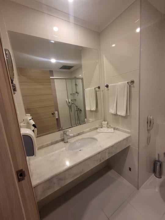 Zimmer Can Garden Resort