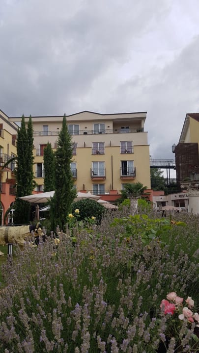 Außenansicht Hotel Villa Toskana