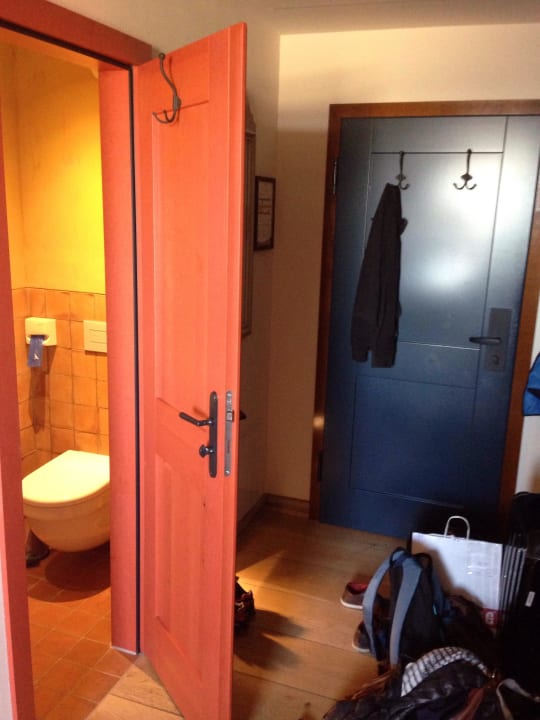 Eingangsbereich mit Gäste WC Hotel Bell Rock Europa-Park