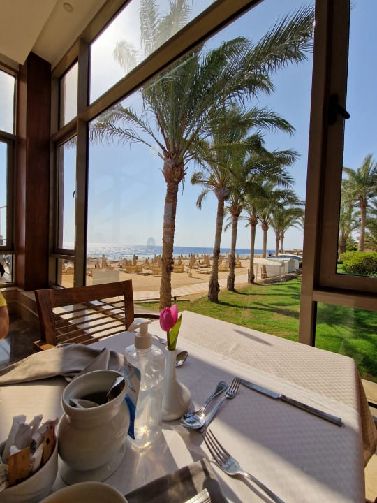 Gastro Serenity Alpha Beach