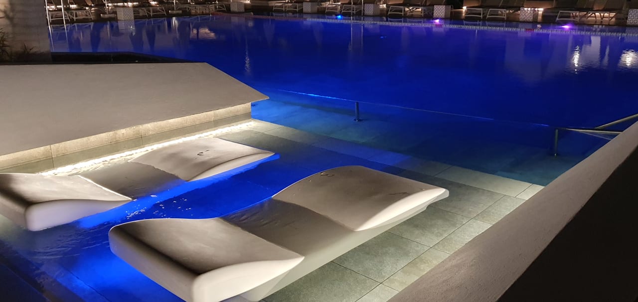 Pool Club Maspalomas Suites & SPA