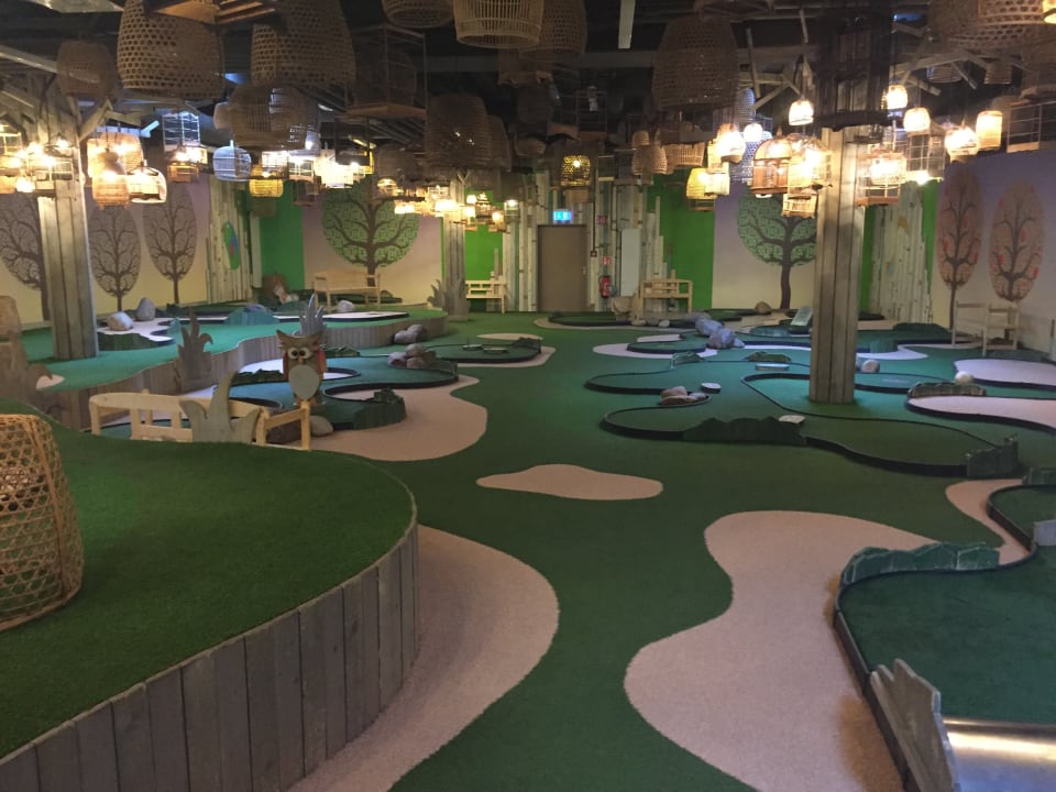 Minigolf indoor Center Parcs Park Bostalsee