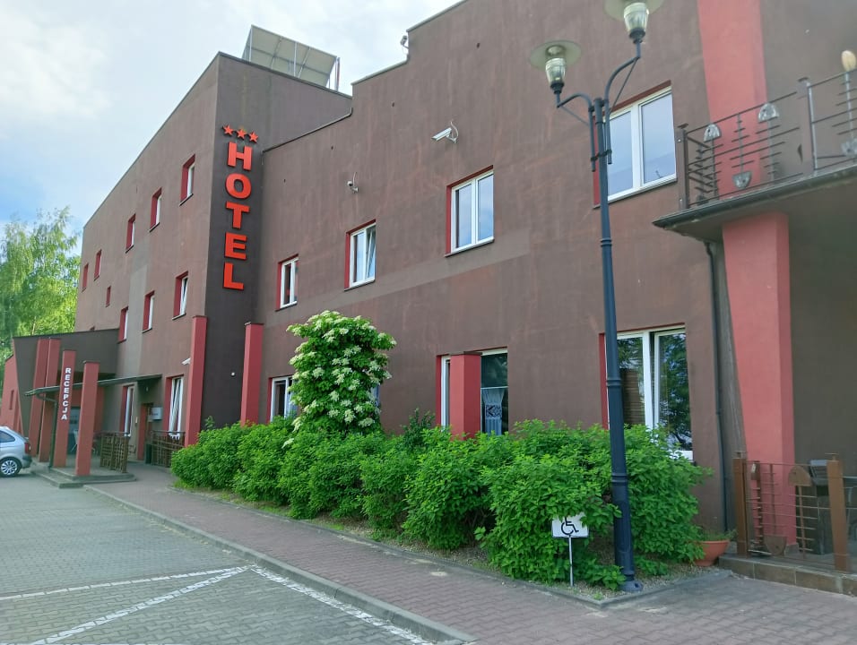 Außenansicht Hotel Altamira