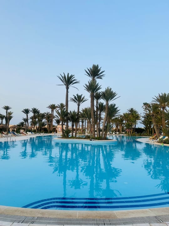 Pool Zita Beach Resort