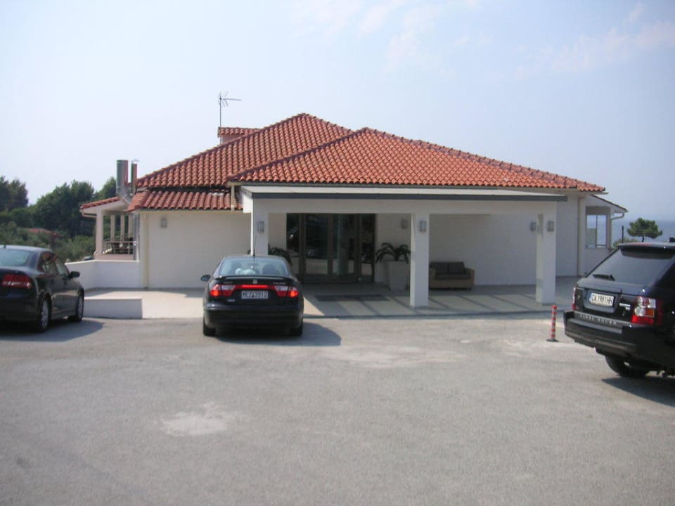 Das Lago von draußen Hotel Lagomandra Beach