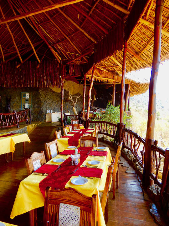 Gastro Rhino Valley Lodge