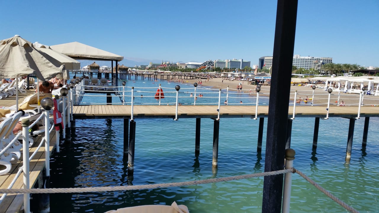 Strand Royal Holiday Palace