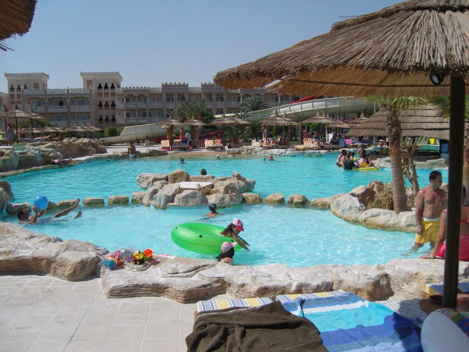 Ein Teil vom Pool Beach Albatros Resort