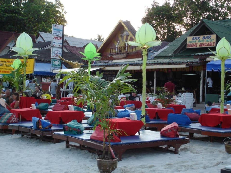 Abends essen am Strand Chaweng Regent Beach Resort
