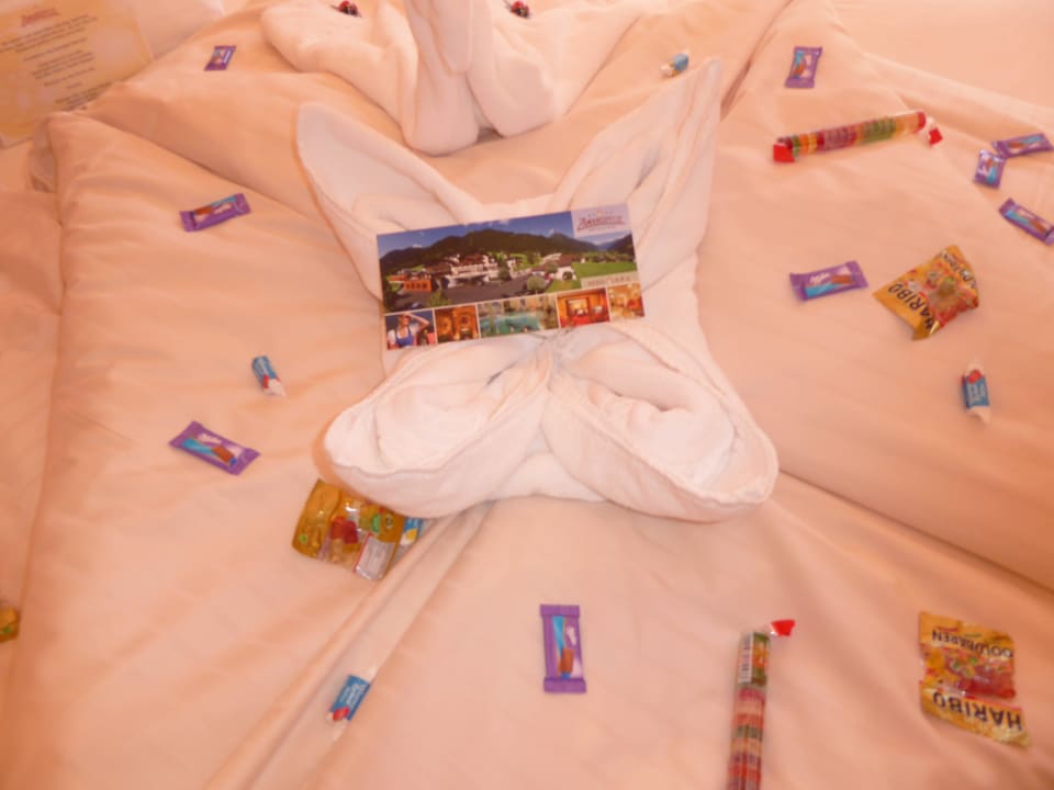 Herzliche Bettdeko zum Hochzeitstag BergSpa & Hotel Zamangspitze