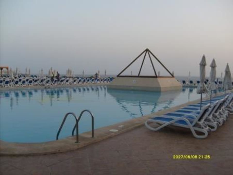 Pool 1 Iberostar Waves Bouganville Playa