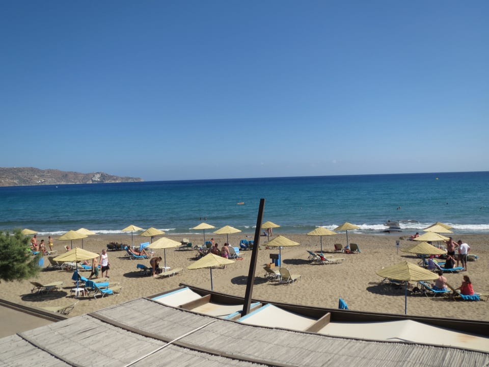 Strandblick von der Pool-Bar aus Apollonia Beach Resort & Spa