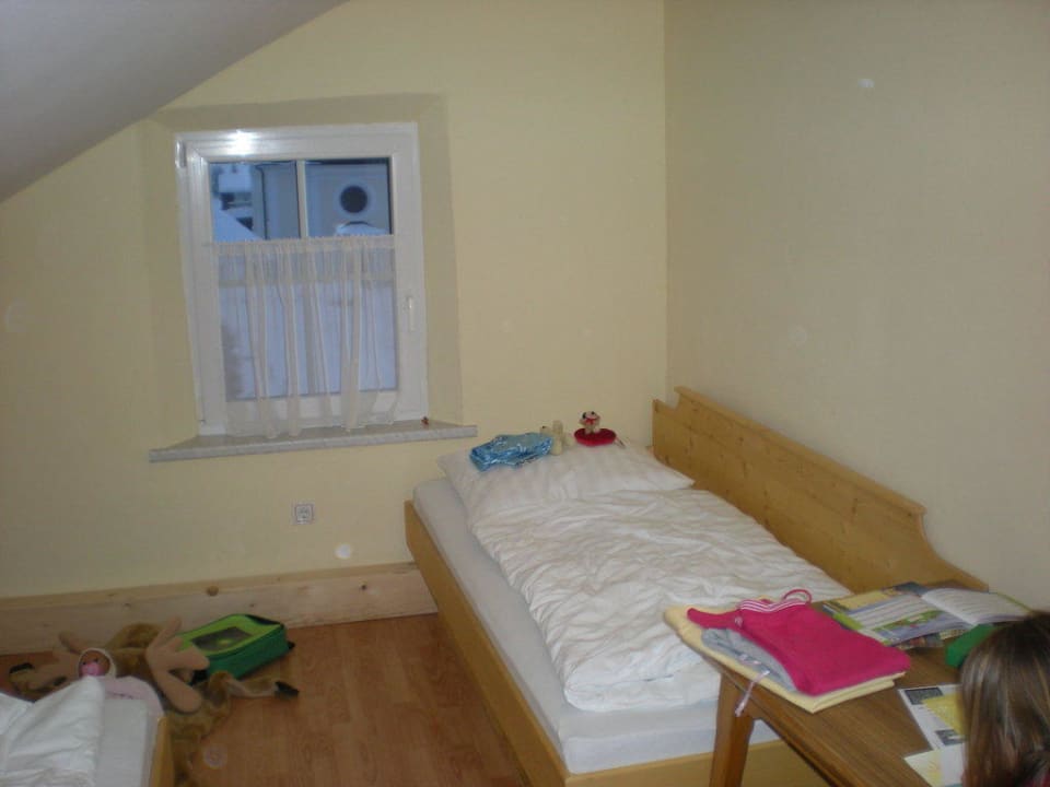 abgetrenntes Kinderzimmer Bett 2 Familienparadies MoNi