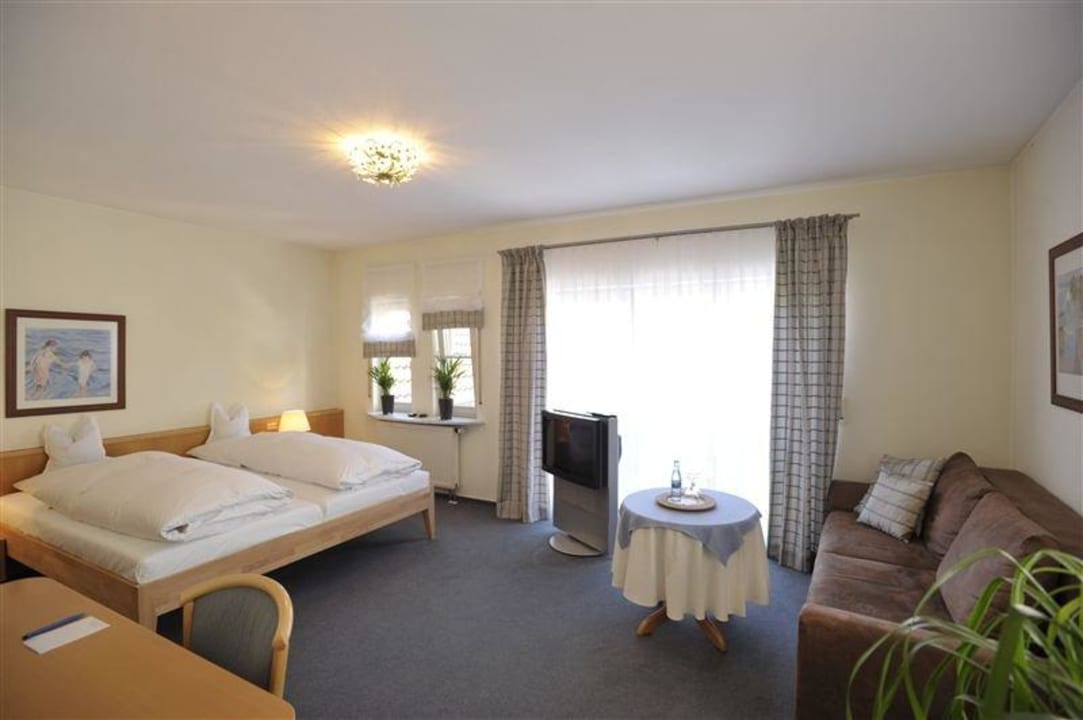 Zimmer gross Gasthaus Hotel Adler