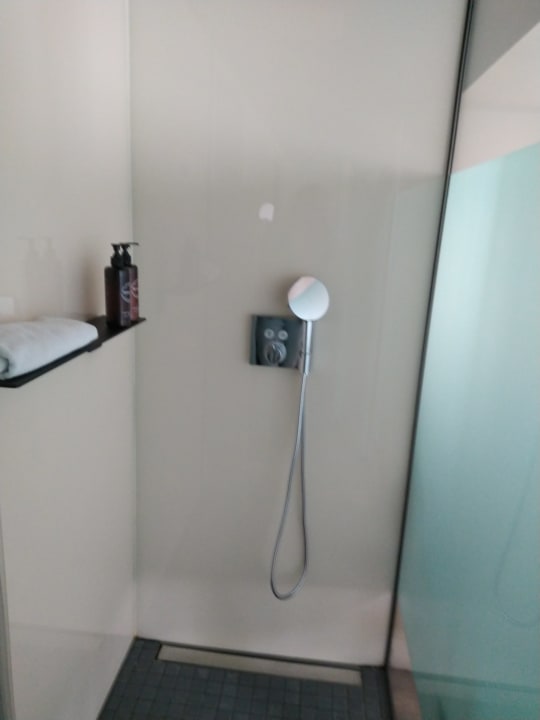 Zimmer Schwabinger Wahrheit by Geisel