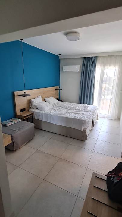 Zimmer Mythic Summer Hotel