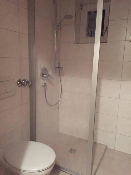 Badezimmer Hotel Zum weissen Lamm