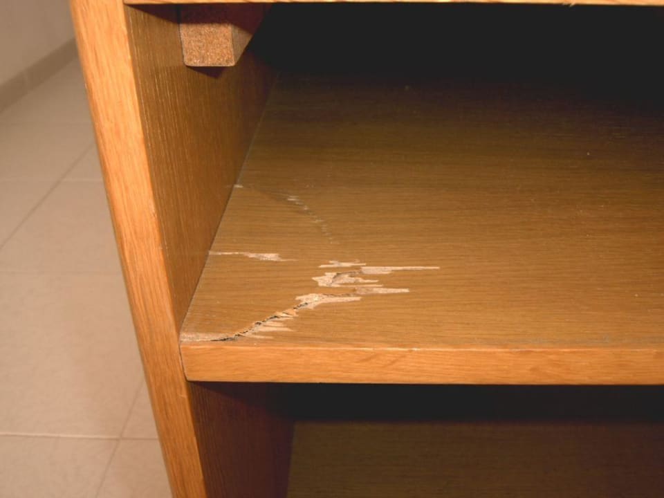 defekte Möbel, Unfallgefahr Hotel Mariant Park