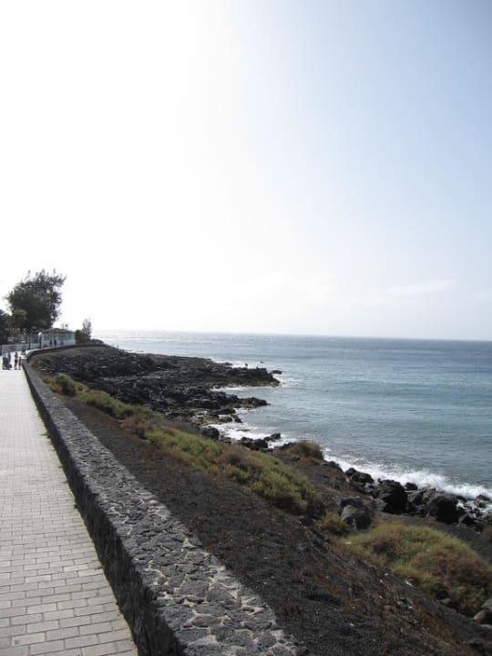 Weg zur kleinen Bucht allsun App.-Hotel Albatros