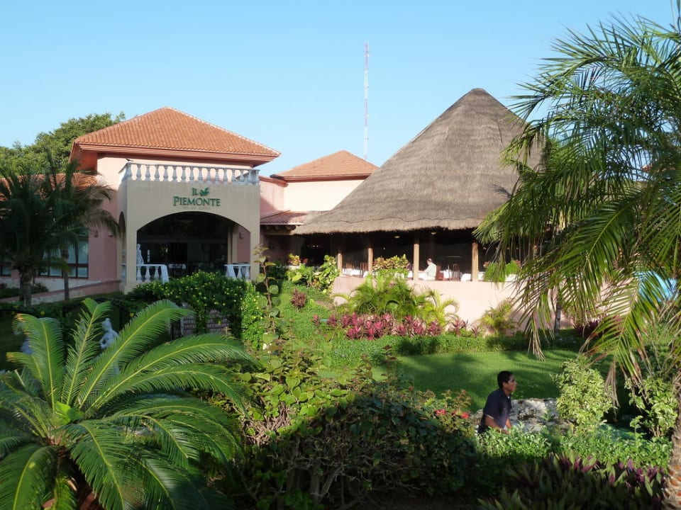 Restaurants von aussen Sandos Playacar Select Club Adults only - All Inclusive