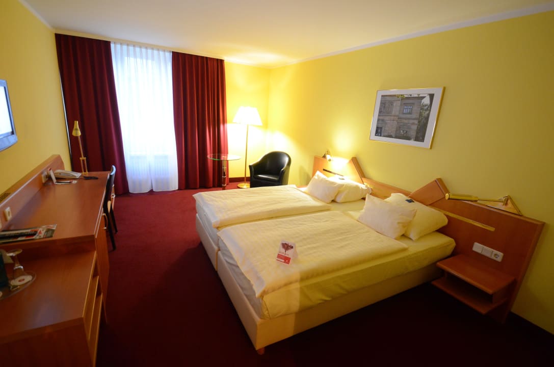 Standard Doppelzimmer H4 Hotel Residenzschloss Bayreuth