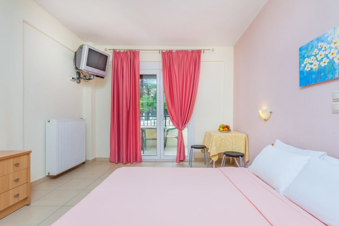 Zimmer Xenios Elissavet Studios