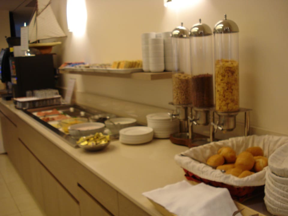 Frühstück Hotel International Beach