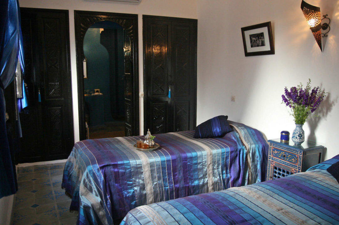 Chambre Bruant du Sahara, située en galerie Riad Dar Zampa