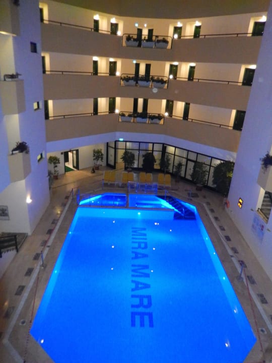 Innen-Pool Hotel Miramare Beach