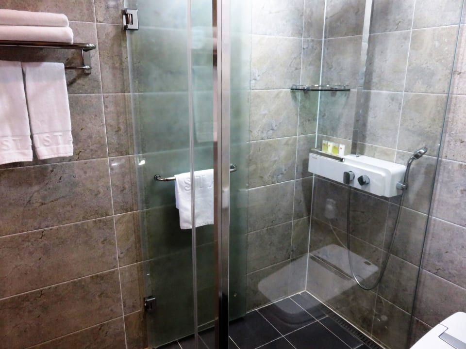 Badezimmer  M-Stay Hotel Naju