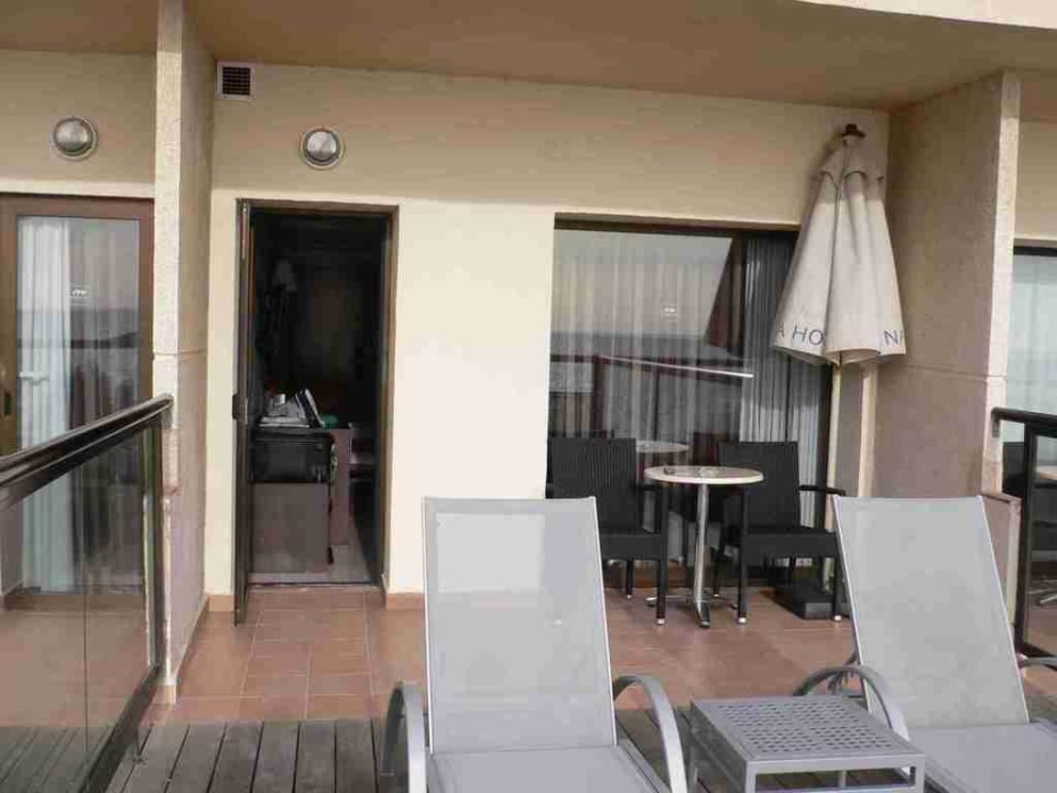 Blick von der Terrasse zum Zimmer AluaSoul Palma