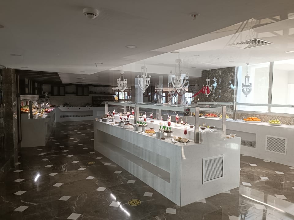 Gastro Royal Atlantis Beach Hotel