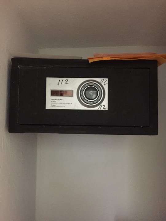 Zimmer Neptune Village Beach Resort & Spa