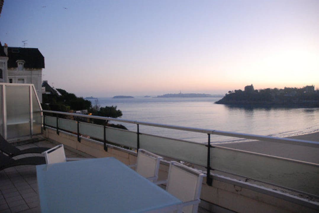 Suite Terrasse sur mer Inter Hotel Le Crystal