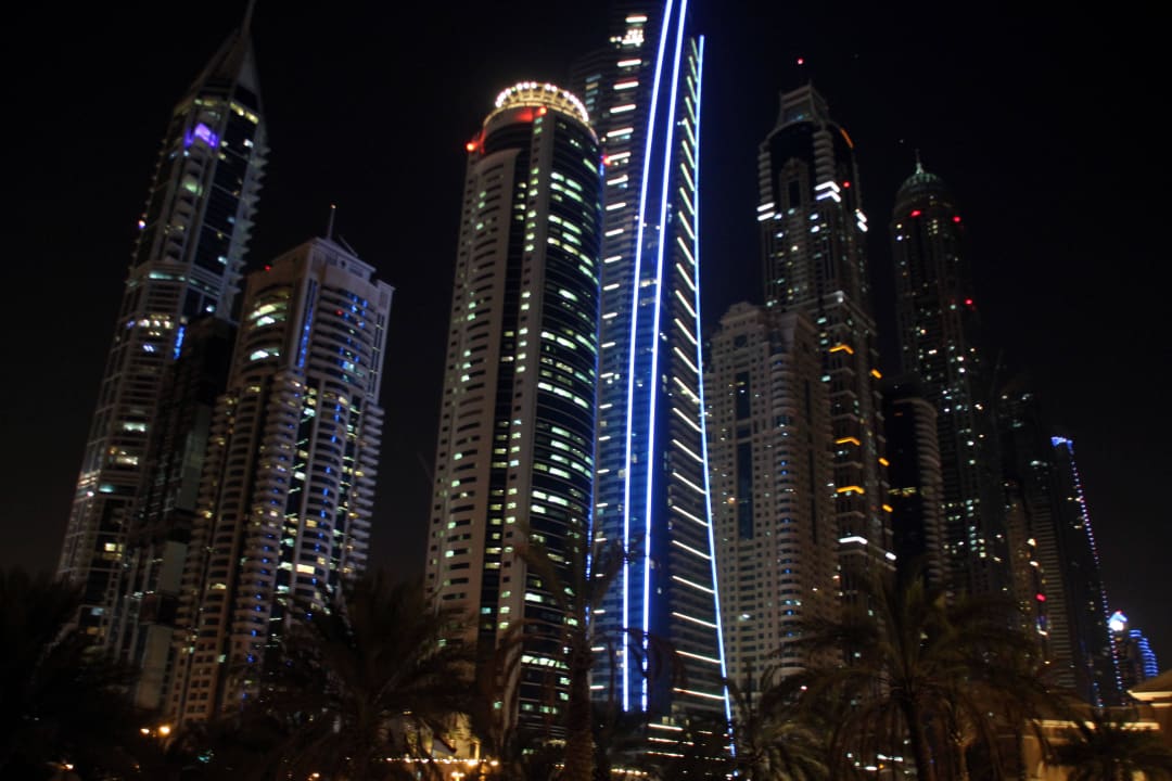 Skxline bei Nacht The Westin Dubai Mina Seyahi Beach Resort & Marina