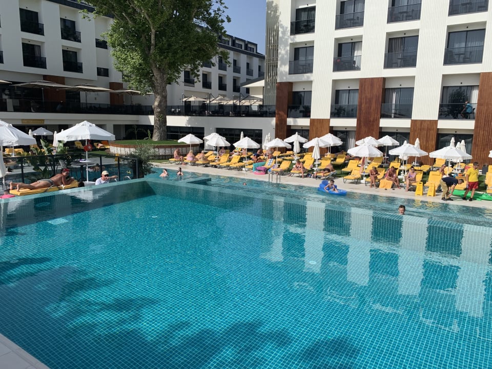 Pool Sundia Exclusive By Liberty Fethiye