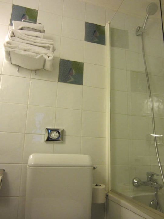 Bad Hotel Mercure Paris Opera Louvre