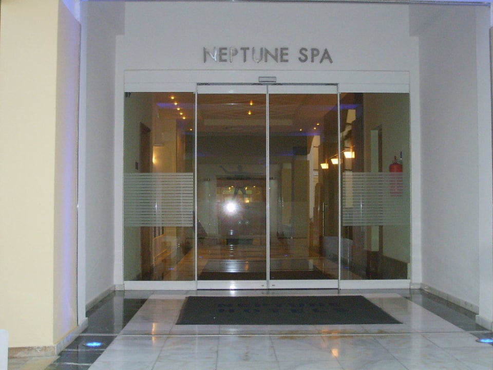 Eingang Spa Neptune Luxury Resort