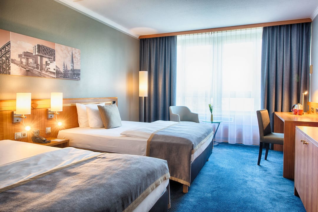 Superior Room Leonardo Hotel Köln Bonn Airport
